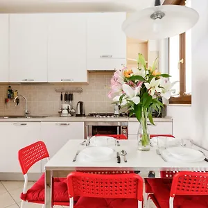Apartamento Corsica Huge Terrace Flats, Milán
